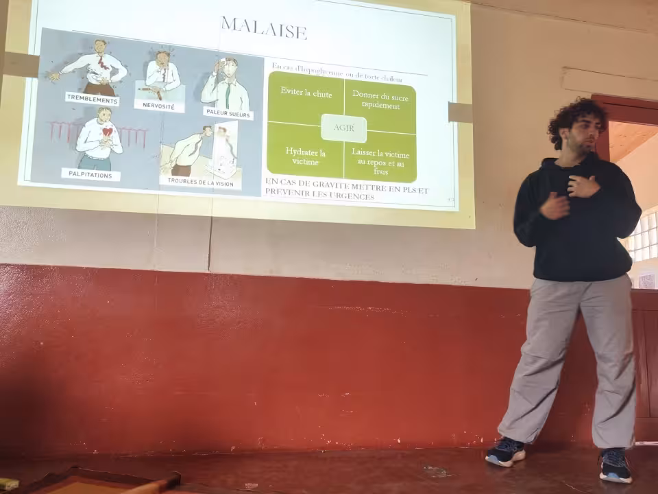 Featured image for “Sensibilisation et premiers gestes de secours avec les étudiants en médecine de REIMS”