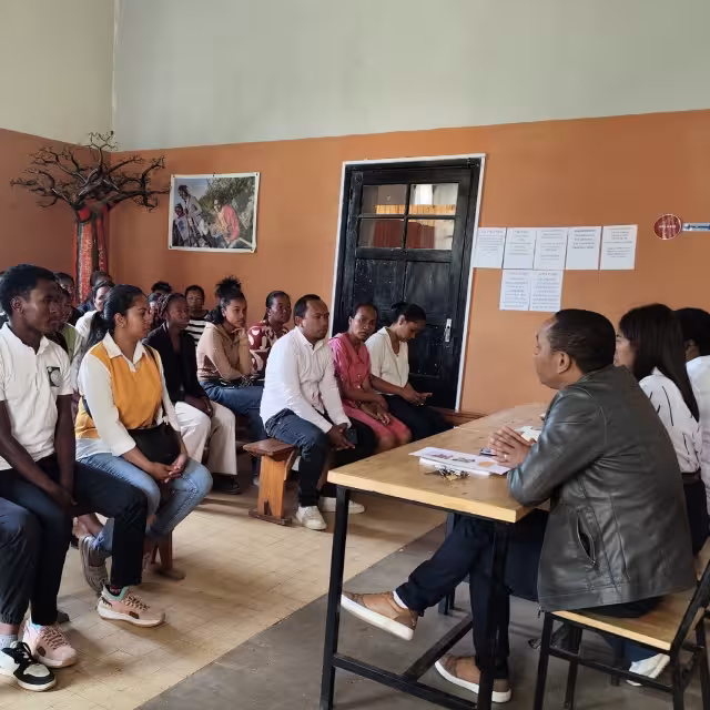 ecole-de-cuisine-debut-cours-association-aina-1