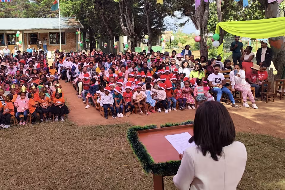 noel-2025-maternelles-solidaires-aina-1