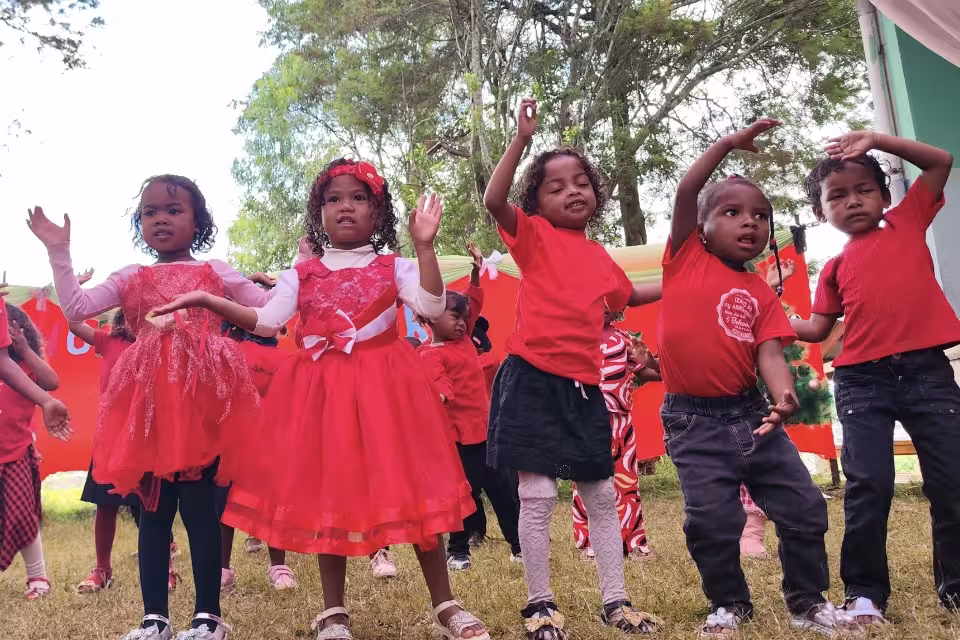 noel-2025-maternelles-solidaires-aina-3