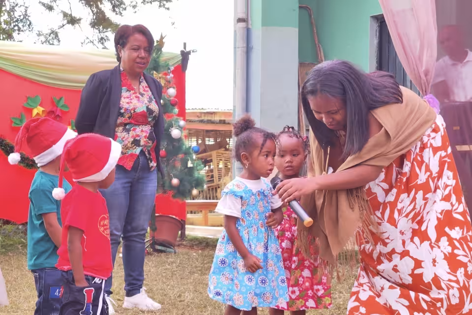 noel-2025-maternelles-solidaires-aina-6