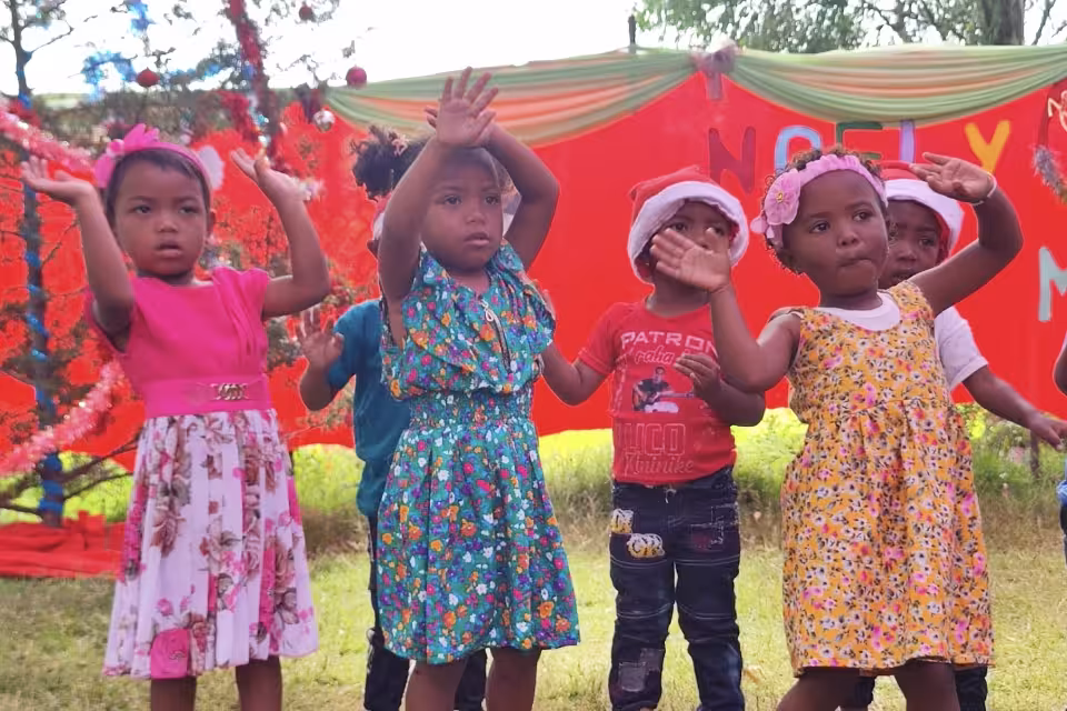 noel-2025-maternelles-solidaires-aina-8