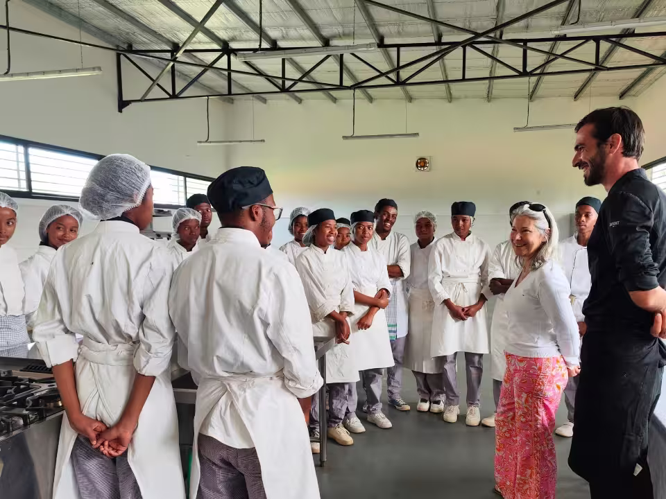 Featured image for “Former les futurs professionnels de la restauration : un partenariat durable aux côtés de la Fondation Groupe ADP”